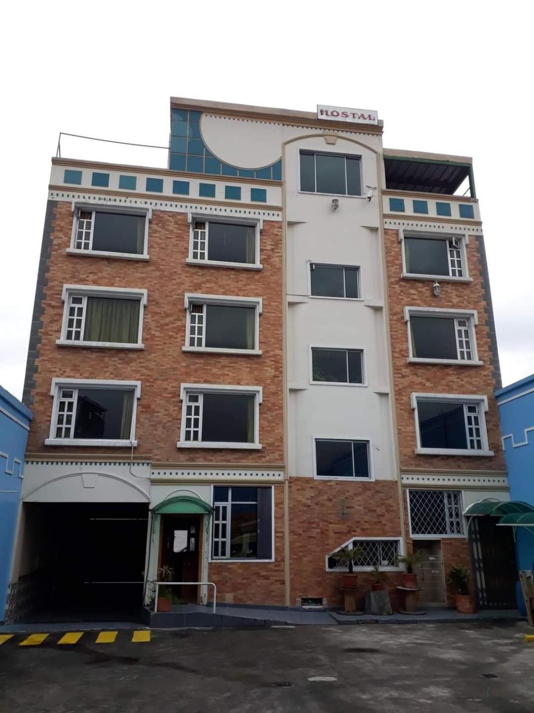 Hostal Zamorano Hotel Quito Exterior photo